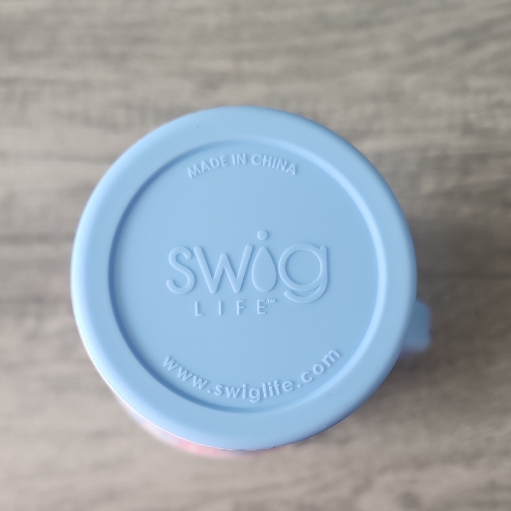 Swig Pink and Blue Tumbler with Straw - Picture 5 of 7